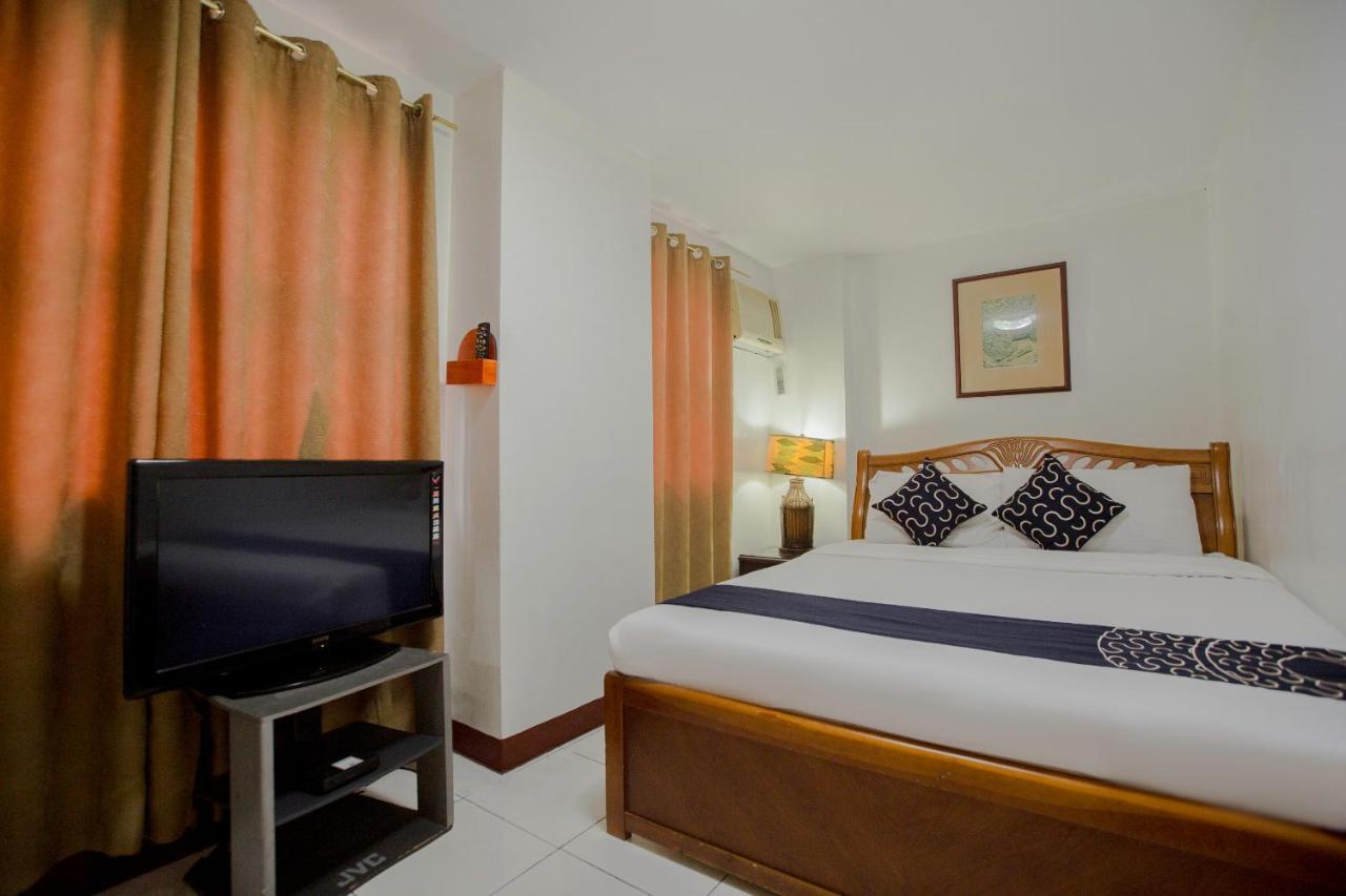 Capital O 201 Newgrange Condotel Quezon City Esterno foto