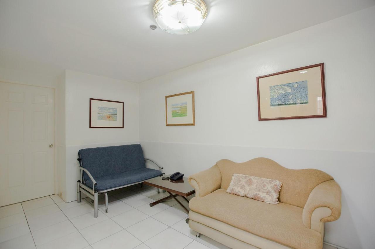 Capital O 201 Newgrange Condotel Quezon City Esterno foto