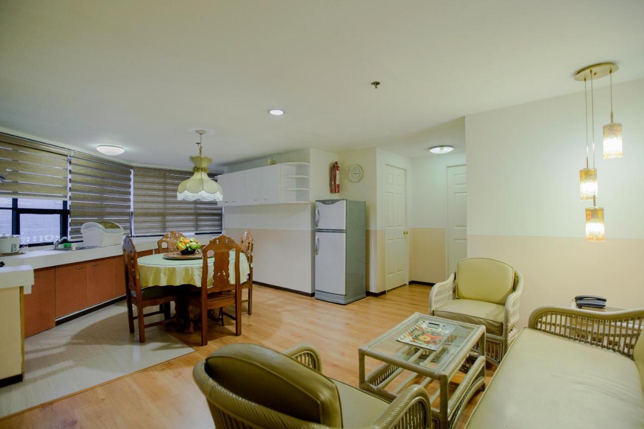 Capital O 201 Newgrange Condotel Quezon City Esterno foto
