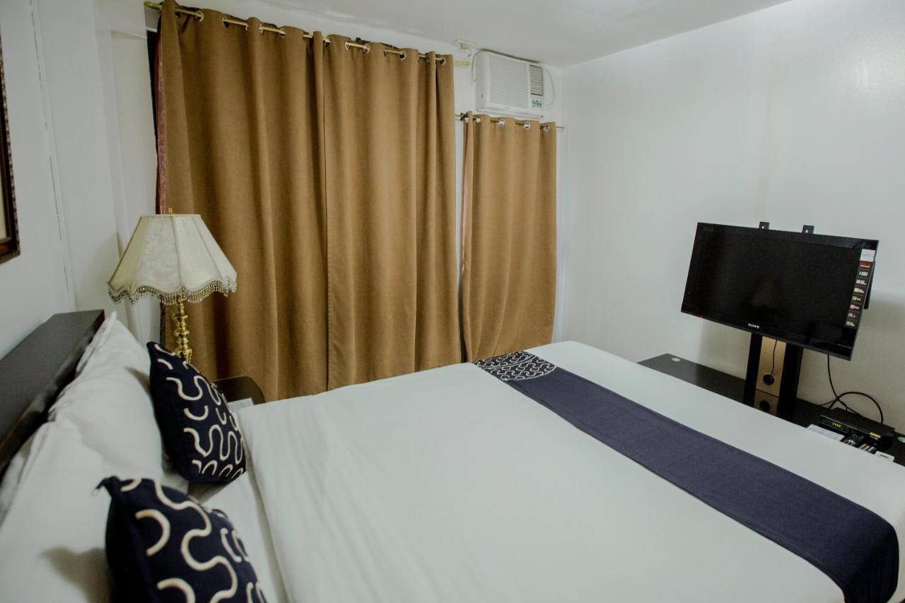 Capital O 201 Newgrange Condotel Quezon City Esterno foto