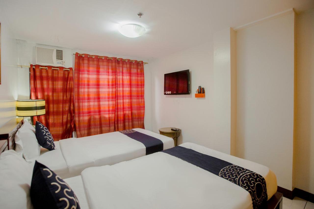 Capital O 201 Newgrange Condotel Quezon City Esterno foto