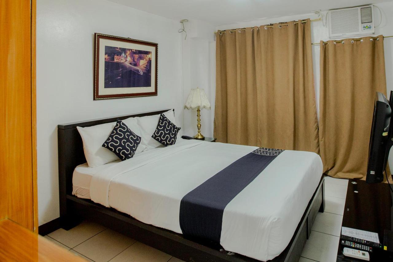 Capital O 201 Newgrange Condotel Quezon City Esterno foto