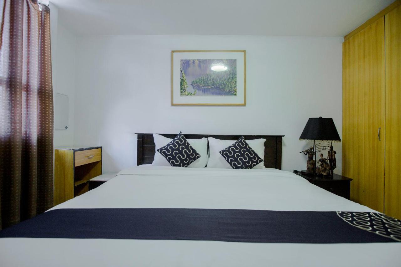 Capital O 201 Newgrange Condotel Quezon City Esterno foto
