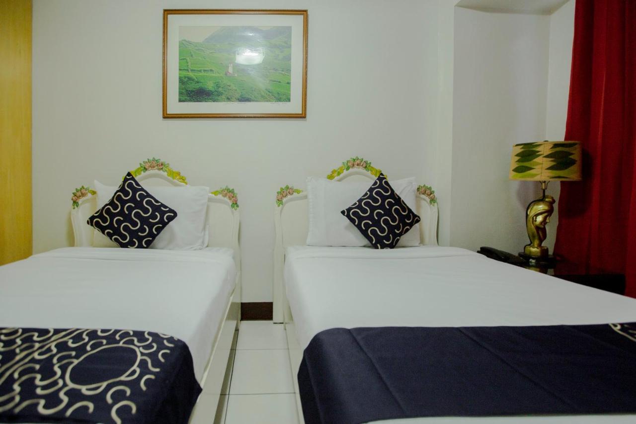 Capital O 201 Newgrange Condotel Quezon City Esterno foto