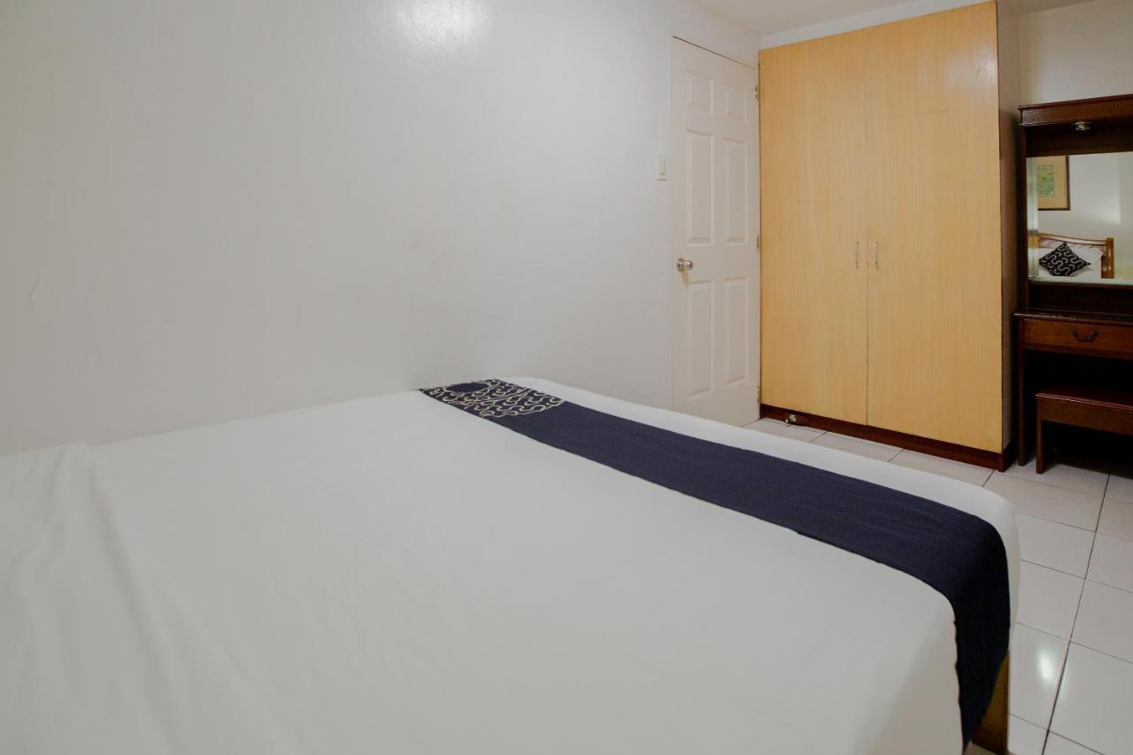 Capital O 201 Newgrange Condotel Quezon City Esterno foto