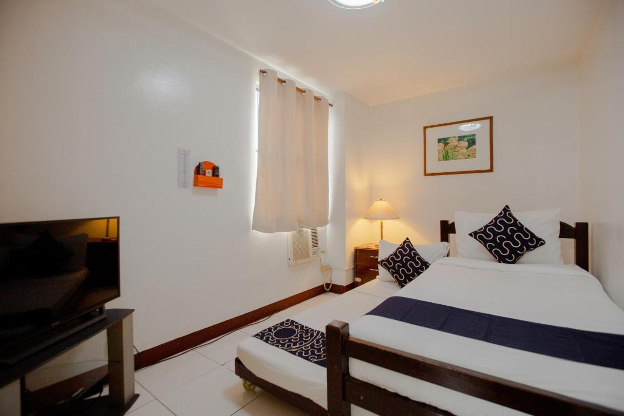 Capital O 201 Newgrange Condotel Quezon City Esterno foto