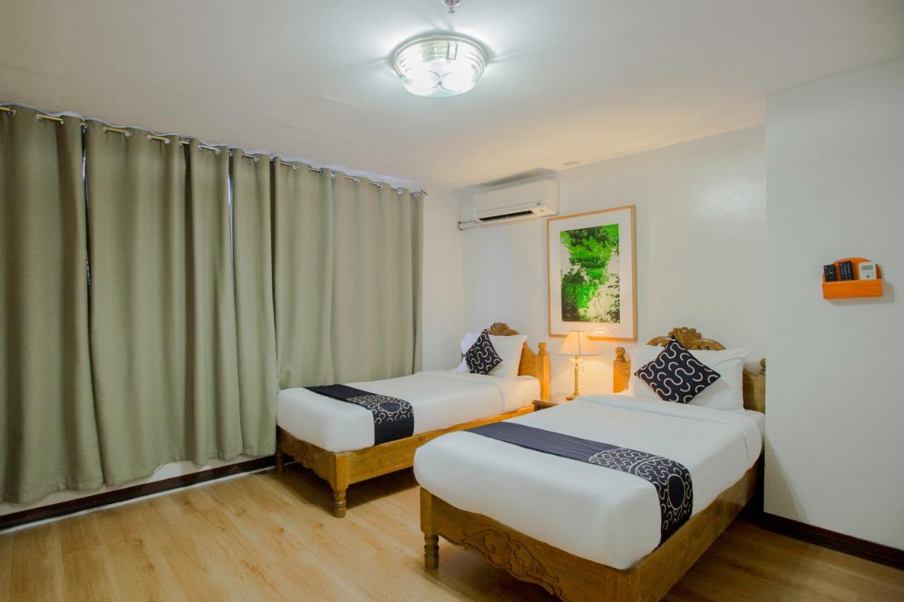 Capital O 201 Newgrange Condotel Quezon City Esterno foto
