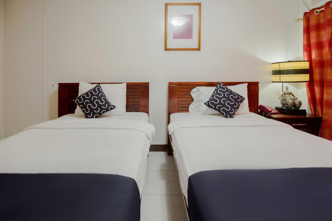 Capital O 201 Newgrange Condotel Quezon City Esterno foto