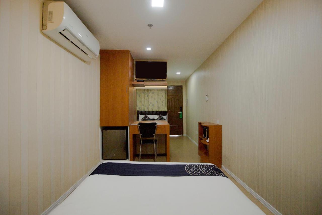 Capital O 201 Newgrange Condotel Quezon City Esterno foto