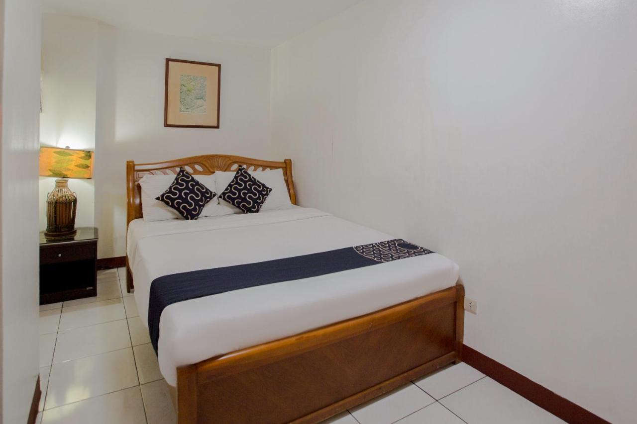 Capital O 201 Newgrange Condotel Quezon City Esterno foto