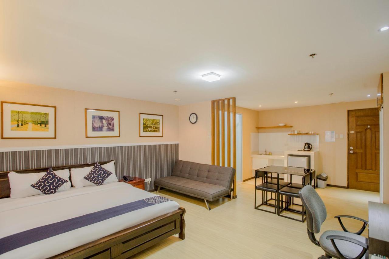 Capital O 201 Newgrange Condotel Quezon City Esterno foto