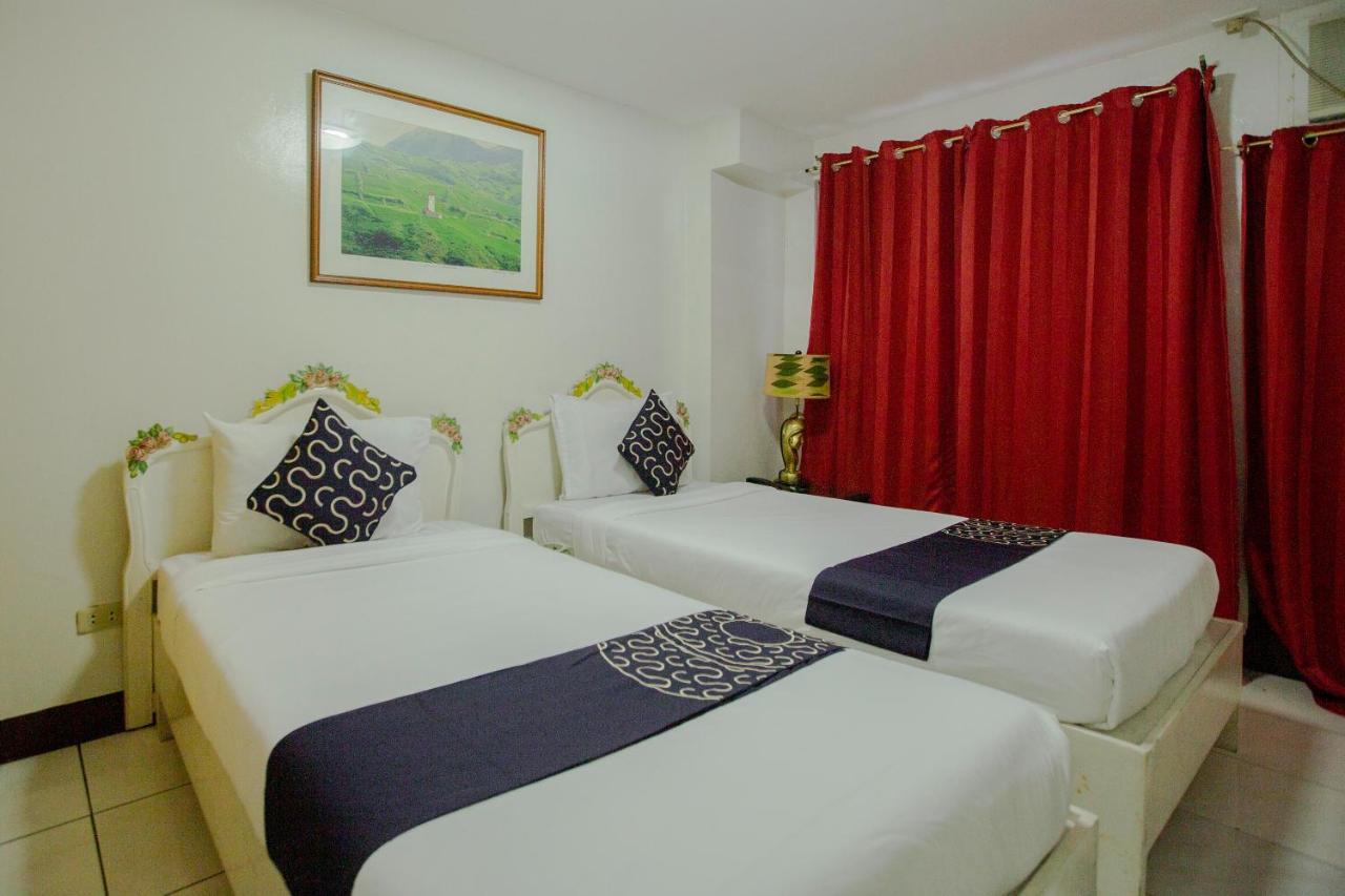 Capital O 201 Newgrange Condotel Quezon City Esterno foto